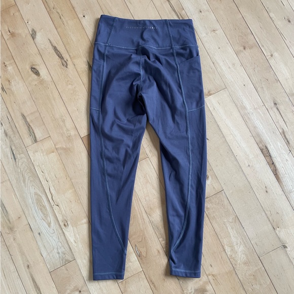 VS Leggings - Picture 3 of 5